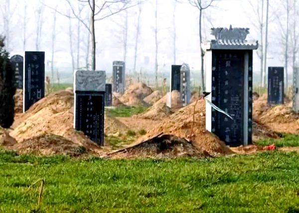 梦到祖坟是什么意思_梦到祖坟是吉是凶