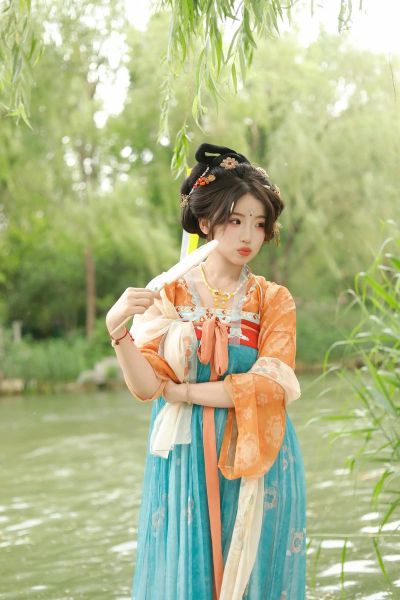 梦到穿汉服是什么意思_汉服梦境解析