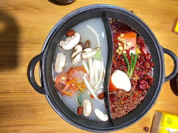 鸳鸯火锅图片大全_正宗鸳鸯锅怎么分辣度