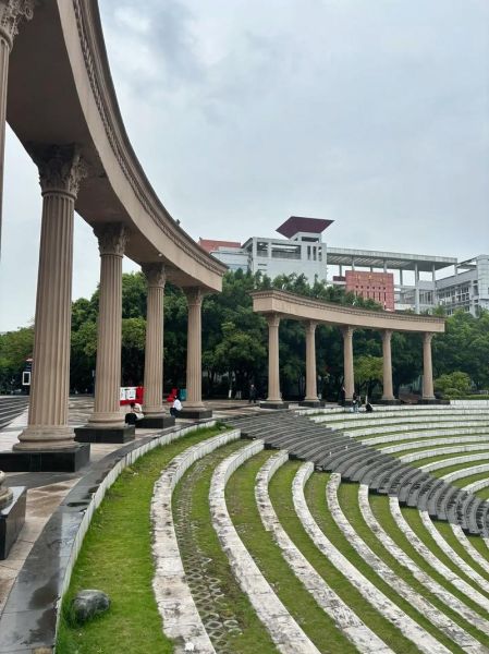 大学照片大全图片_如何挑选高清素材