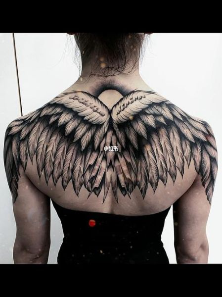 翅膀纹身图片大全_翅膀纹身适合纹在哪里