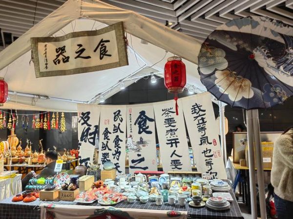 摆摊图片大全_摆摊怎么布置吸引人