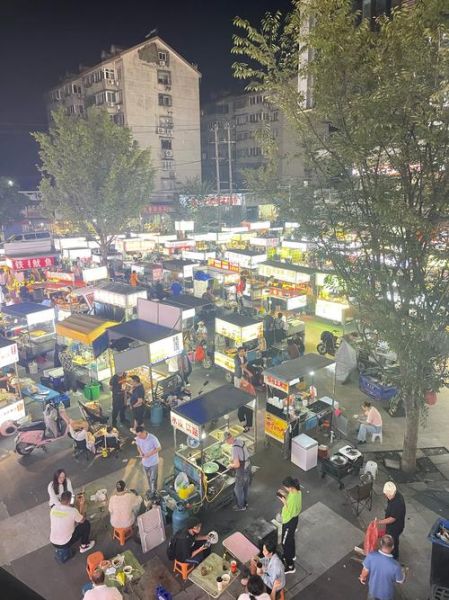 摆摊图片大全_摆摊怎么布置吸引人