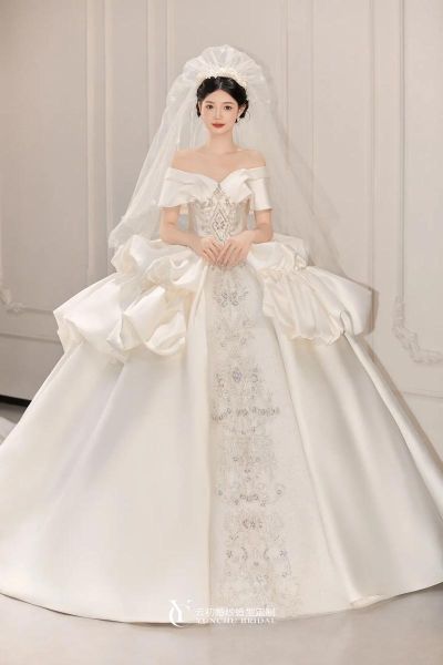 婚纱图片大全大图_如何挑选适合自己的婚纱款式