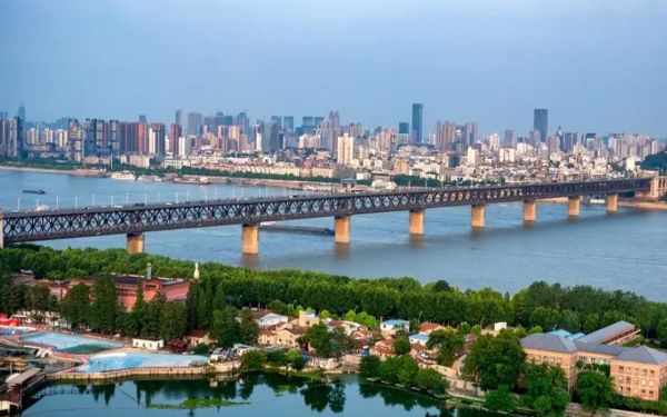 武汉图片大全哪里找_武汉高清摄影图库推荐