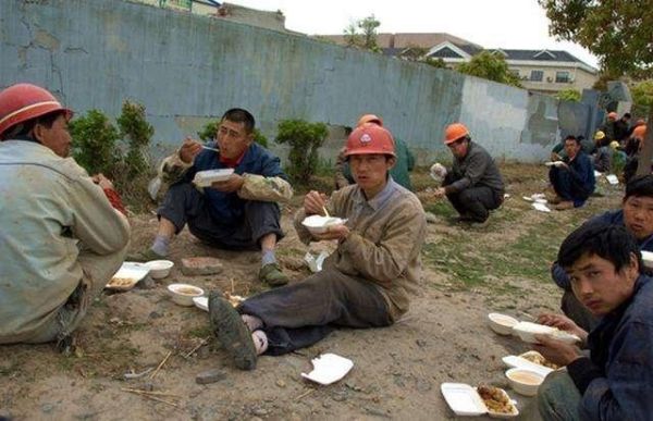 梦到出去打工是什么意思_梦见外出打工预示什么