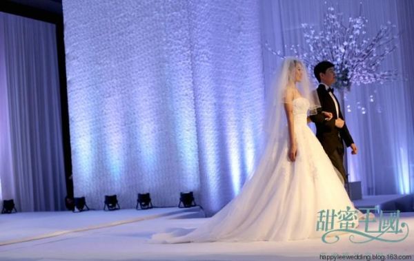 梦到小姐是什么意思_梦到小姐代表什么