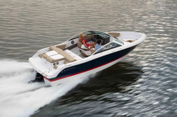 快艇图片大全哪里找_快艇壁纸高清怎么下载