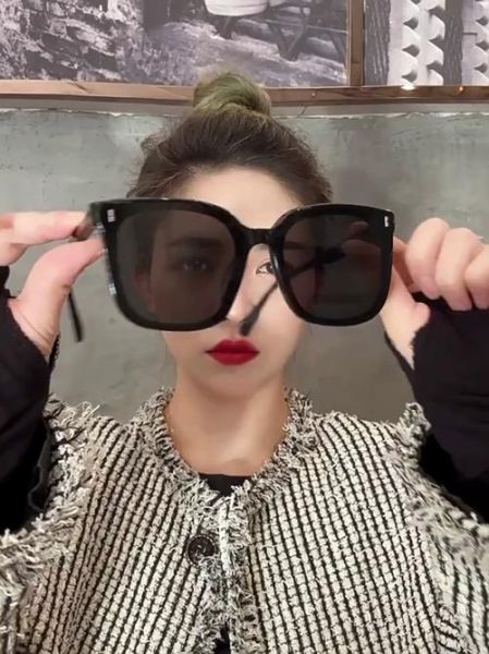 梦到墨镜是什么意思_墨镜在梦里代表什么