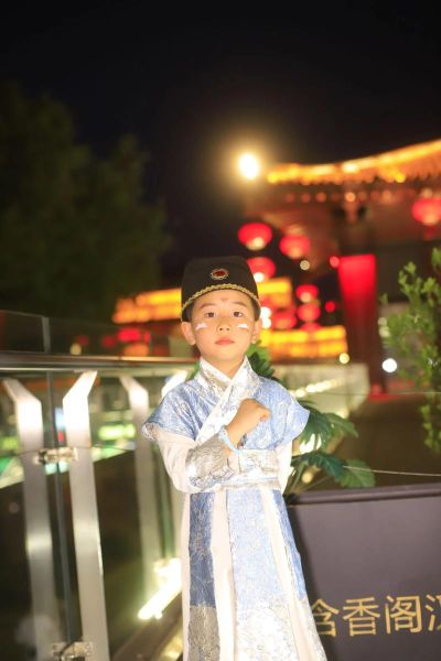 宝宝可以化妆吗_怎么给宝宝化妆才安全