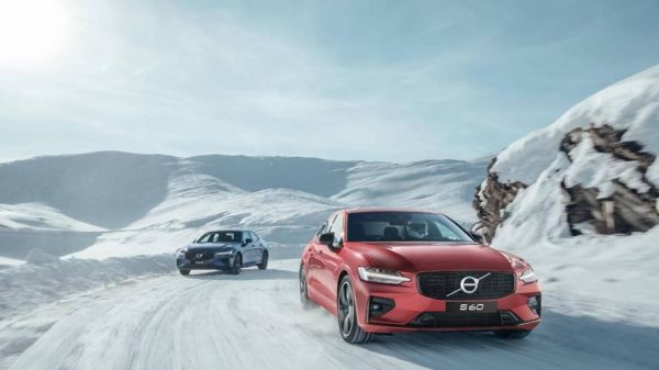 沃尔沃图片大全哪里找_沃尔沃高清壁纸怎么下载