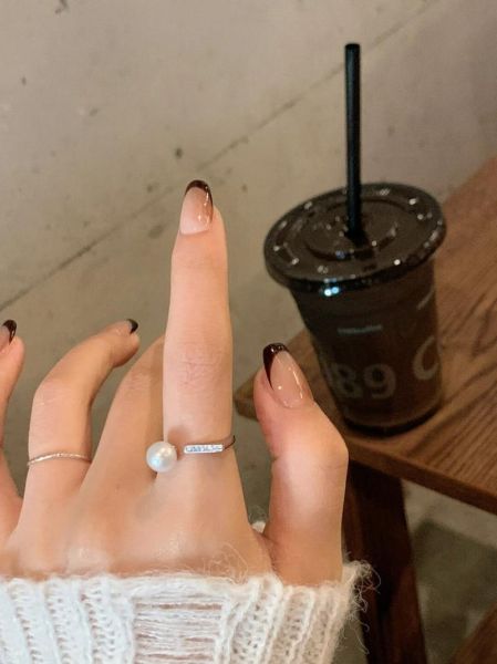 棕色美甲适合什么肤色_棕色美甲图片大全