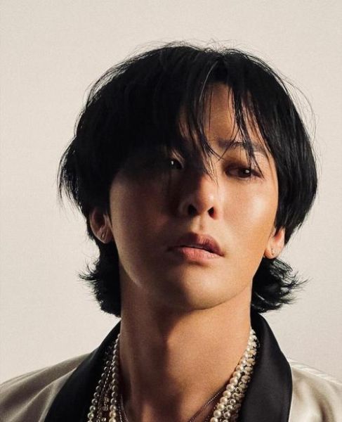 权志龙图片大全哪里找_如何保存高清图