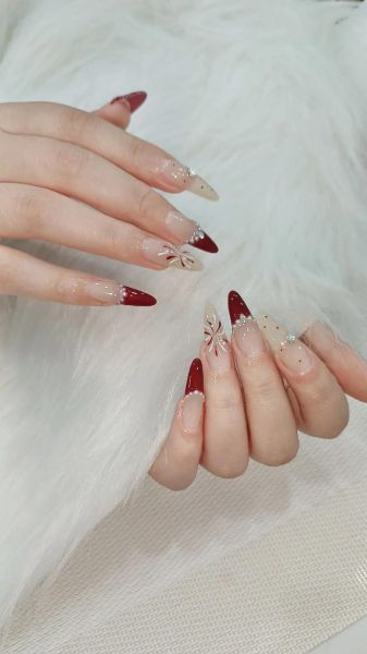 梦到做美甲是什么意思_梦见做美甲好不好