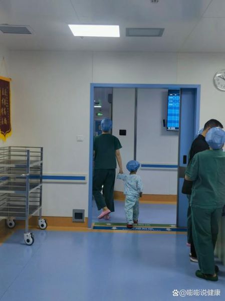 宝宝蛋蛋有积液图片_婴儿睾丸鞘膜积液怎么办