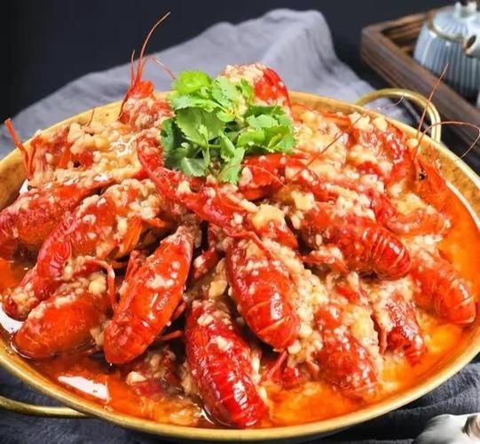 梦到小龙虾是什么意思_梦见小龙虾好不好