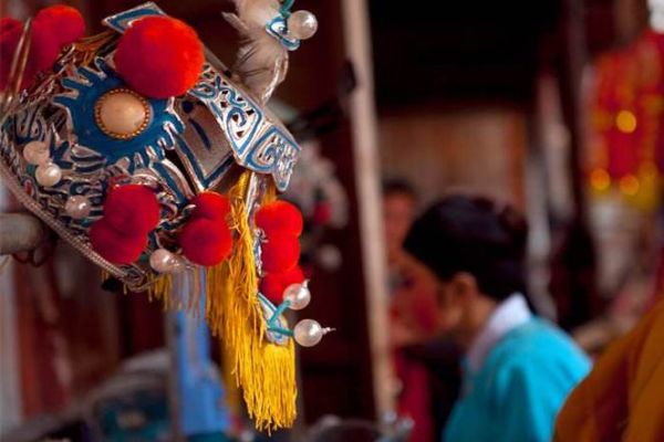 梦到唱戏是什么意思_梦到唱戏预示着什么