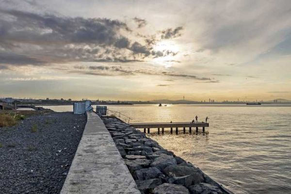 梦到在河边是什么意思_梦见河边写作预示什么