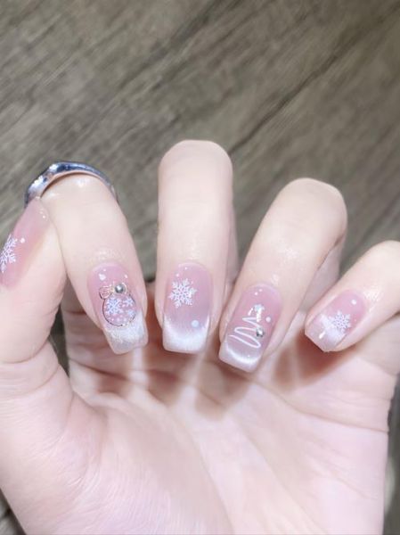 简单美甲图片大全_新手也能画的款式有哪些