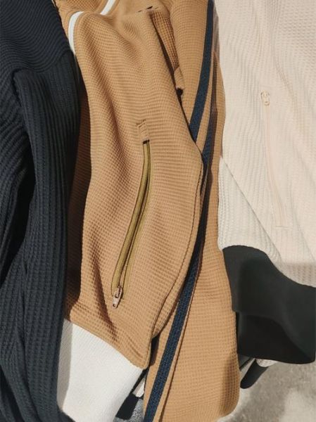 三叶草服装图片大全_如何挑选正品