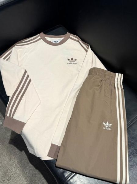 三叶草服装图片大全_如何挑选正品