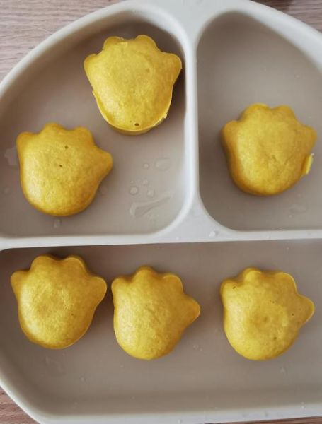 南瓜蒸糕宝宝辅食怎么做_几个月能吃