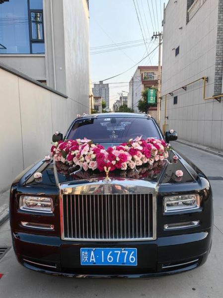 婚车图片大全_如何选择婚车颜色