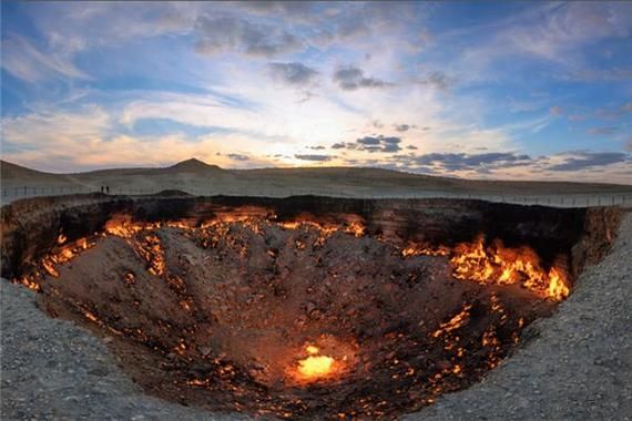 梦到深坑是什么意思_梦见掉进深坑预示什么