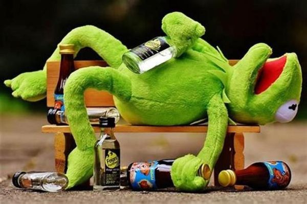 梦到喝醉是什么意思_梦到喝醉预示什么