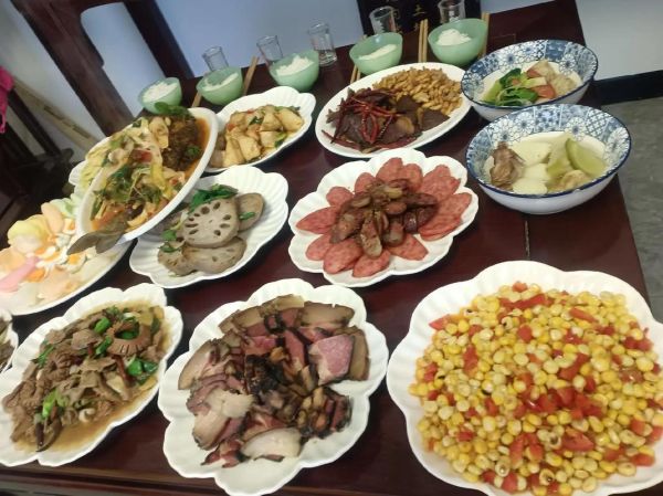 梦到做饭吃饭是什么意思_梦见自己做饭吃饭好不好