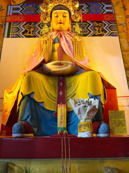 梦到泰山奶奶是什么意思_泰山奶奶托梦暗示什么