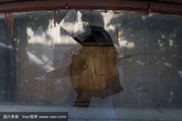 梦到窗户玻璃碎了_有什么预兆