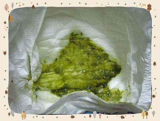 八个月宝宝拉绿色大便怎么回事_正常还是生病