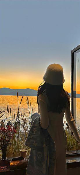 女生背影图片大全_如何拍出高级感