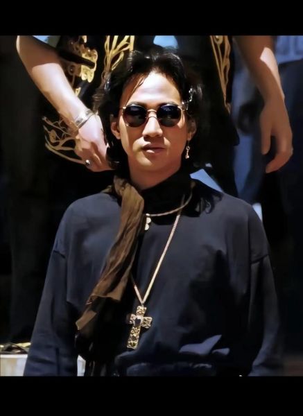 黄家驹图片大全_哪里能看高清图