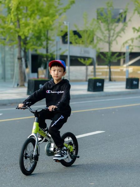 宝宝几岁学骑自行车_宝宝学骑自行车多久能学会