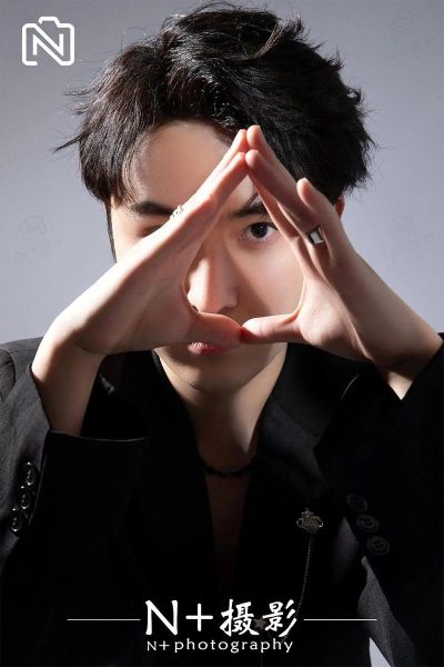 理发师图片大全哪里找_理发师形象照怎么拍