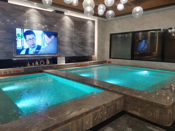 梦到澡堂是什么意思_梦见公共浴室预示什么