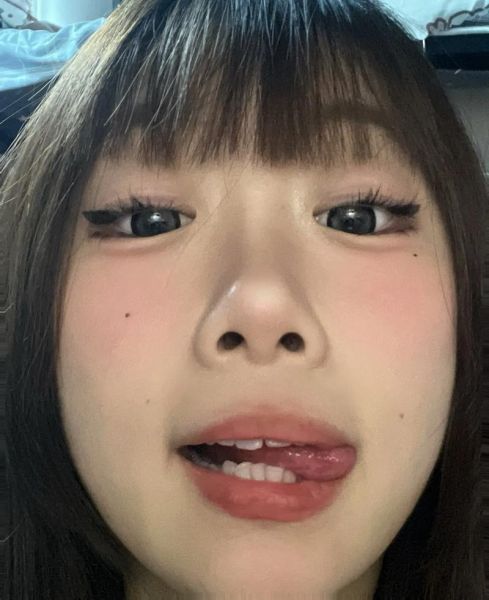 大脸图片大全哪里找_大脸怎么拍照显瘦