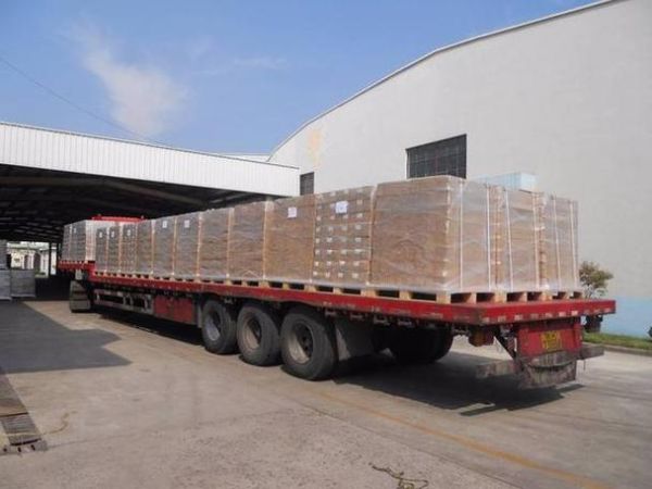 梦到卡车是什么意思_梦见卡车翻车预示什么