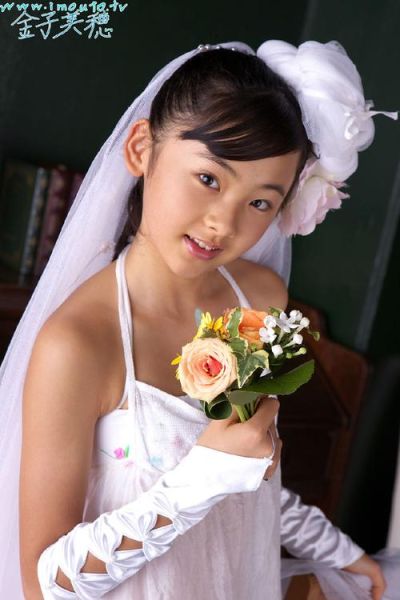 金子美穗图片大全_哪里可以下载高清写真