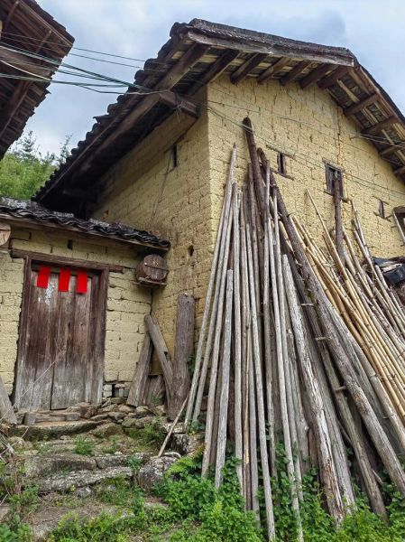 梦到小时候住的老房子_意味着什么