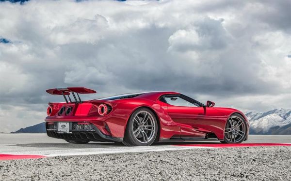 跑车图片大全_高清壁纸哪里下载