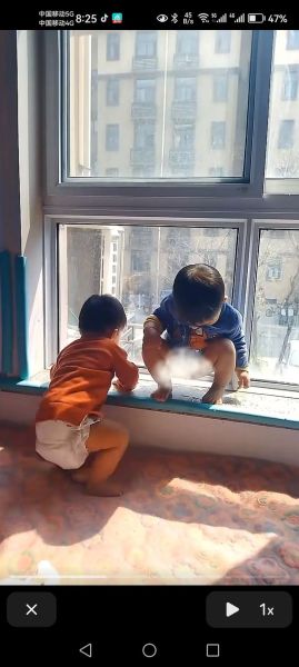 给宝宝把尿的正确姿势_把尿视频教学