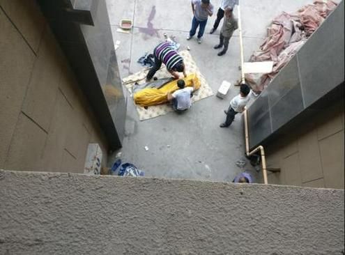 梦到自己跳楼_意味着什么