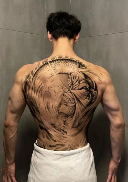 满背纹身图案大全_满背纹身要多久