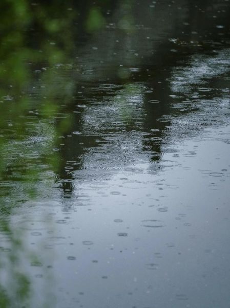 小雨图片大全_哪里找高清无水印素材